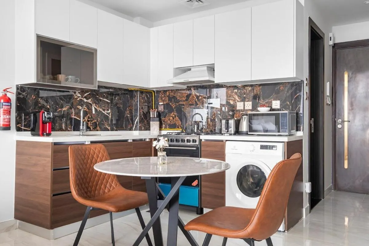 Lux Studio Apt Near Butterfly Garden - Pool & Gym Appartamento Dubai